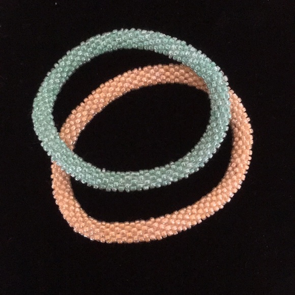 STEPHANIE QUINLAN DESIGNS BRACELET SET -never worn - Picture 3 of 3